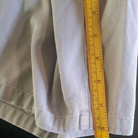 GAP Khaki Tan Shorts Men's Size 38 (8" Inseam) Casual Chino Cotton Summer Wear - Picture 5 of 5